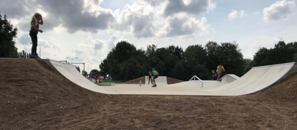 Skateparken, betonnen skaterpark, vandalismebestendig skatepark, skatepark beton, skate, betonnen skateelementen