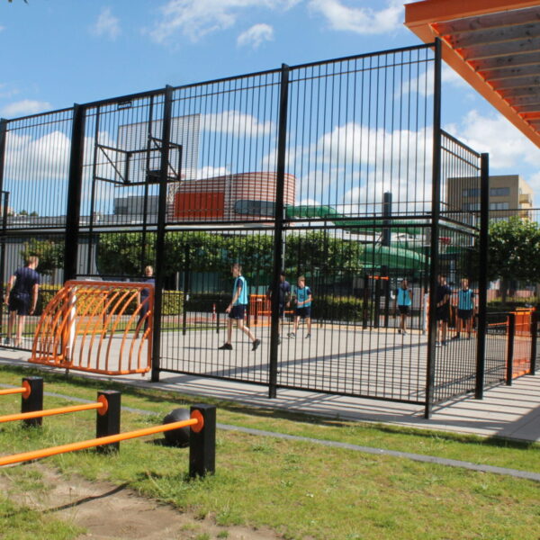 sportkooi, sportkooien, sportarena, sportarena's, sportveld, sportvelden, voetbalkooi, voetbalkooien